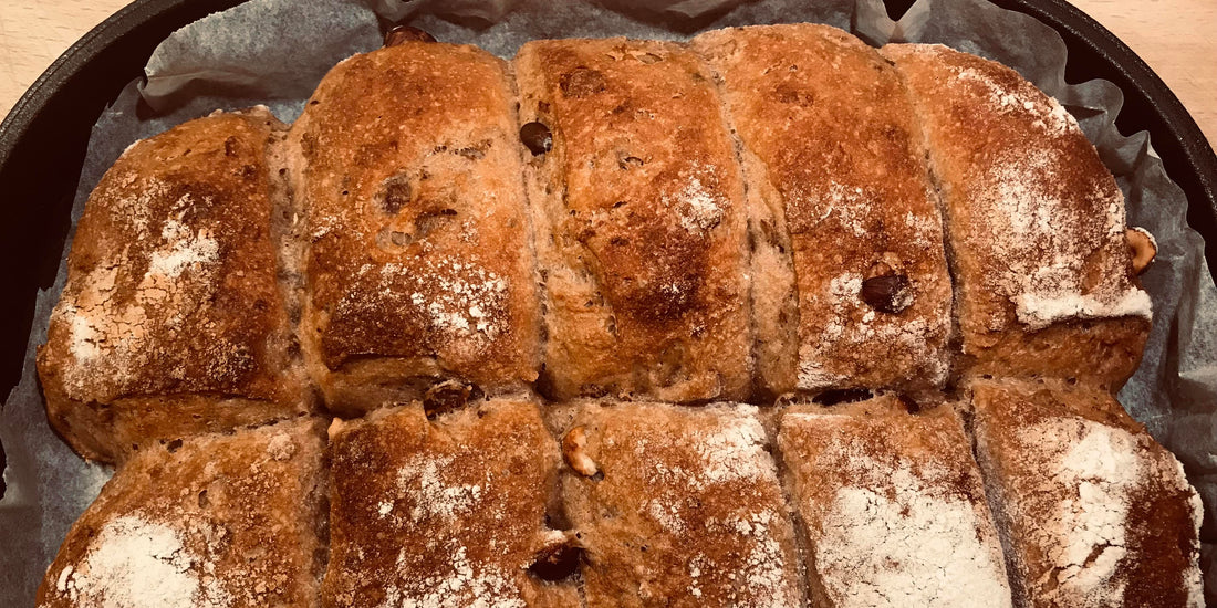 Müslibrud med enkornsmel, creme fraiche og sesamolie (8-10 boller)