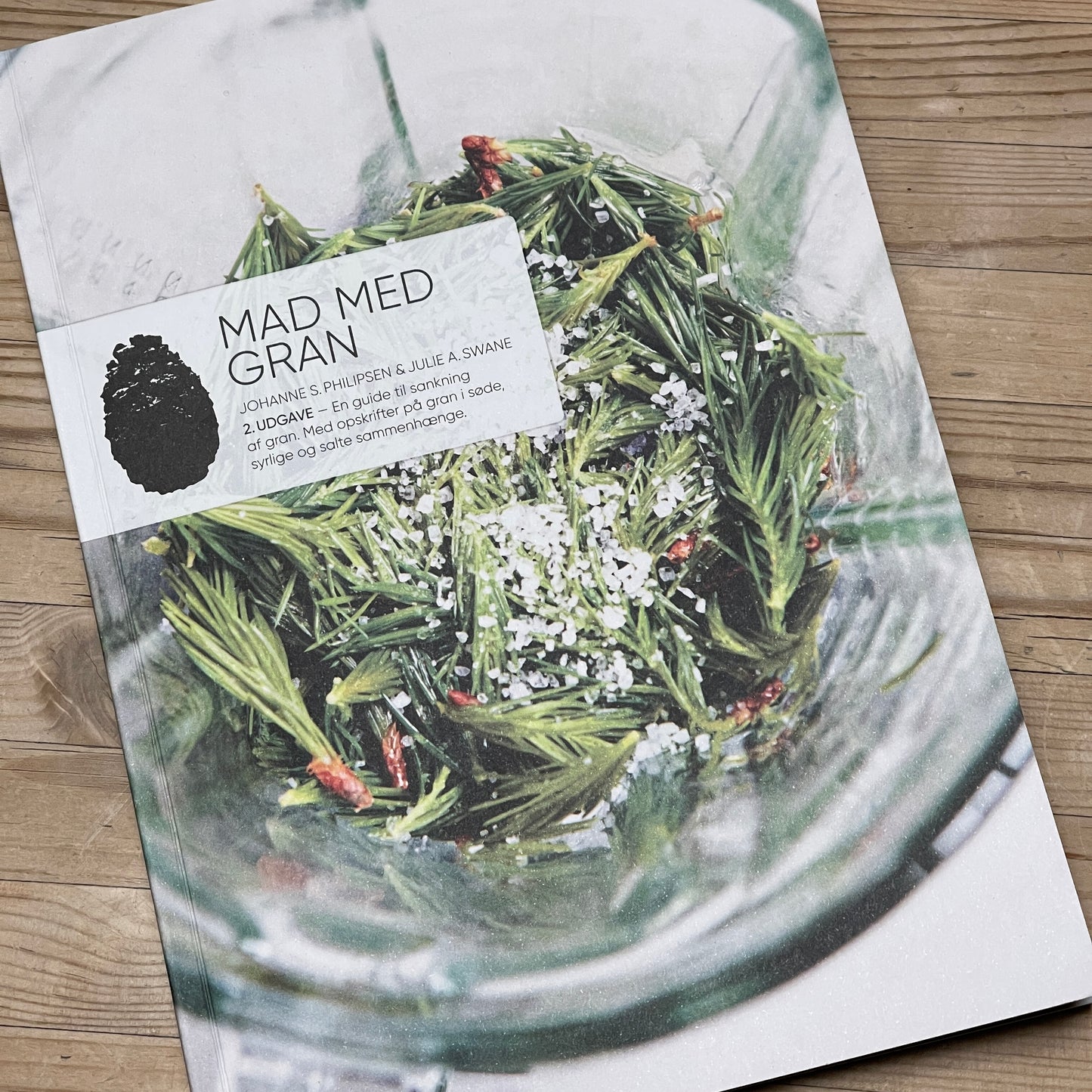 Food with Spruce - cookbook (in danish)